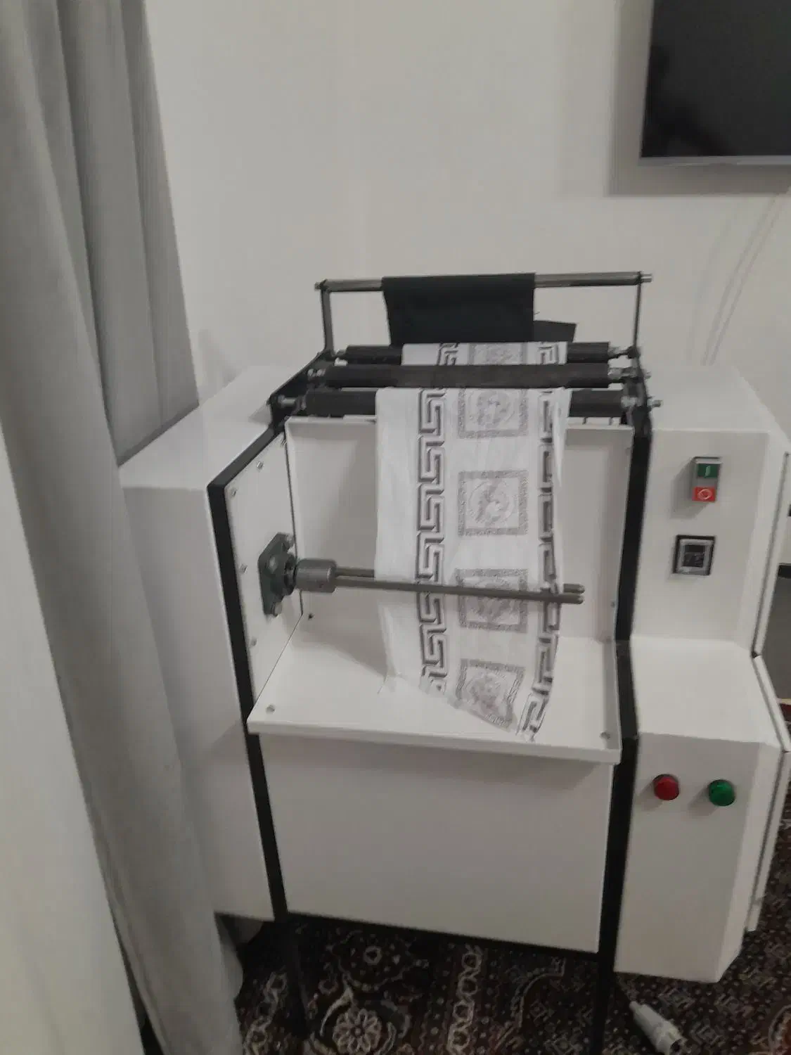 دستگاه ۳ کاره سفره یکبار مصرف|ماشین‌آلات صنعتی|بهار, |دیوار