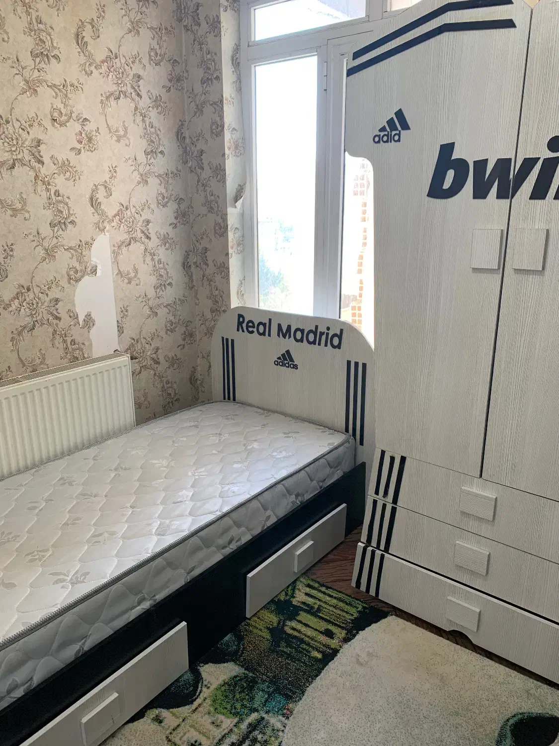 تخت خواب وکمدومیزکامپیوتردرحدنو|تخت و سرویس خواب|جوانرود, |دیوار