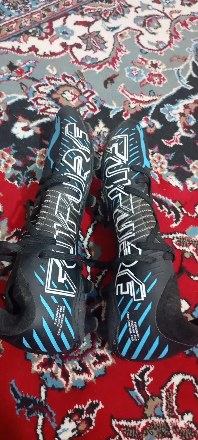 کفش فوتبال|کیف، کفش، کمربند|بابکان, |دیوار