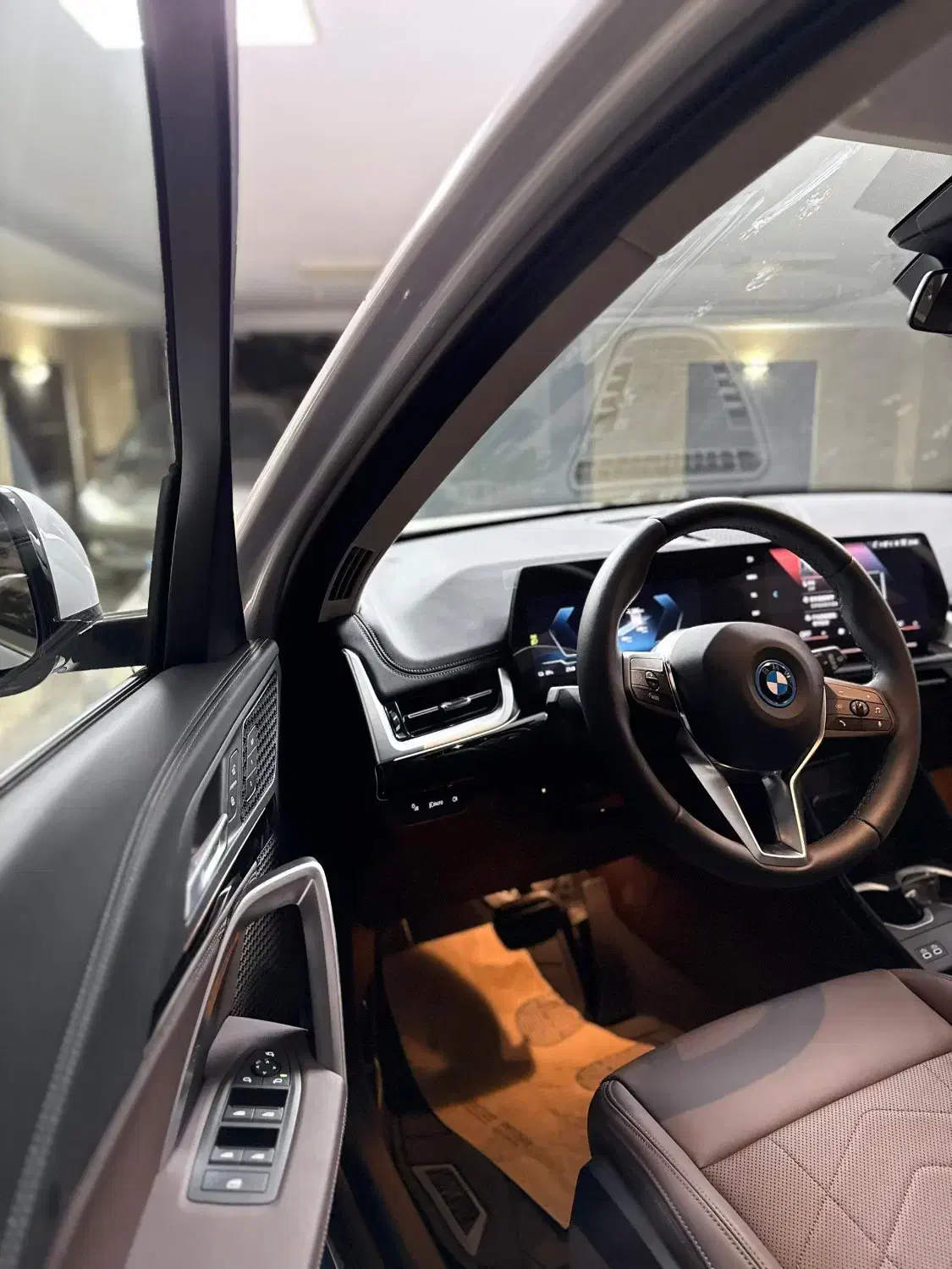 Ix1 2025|خودرو سواری و وانت|تهران, حکمت|دیوار