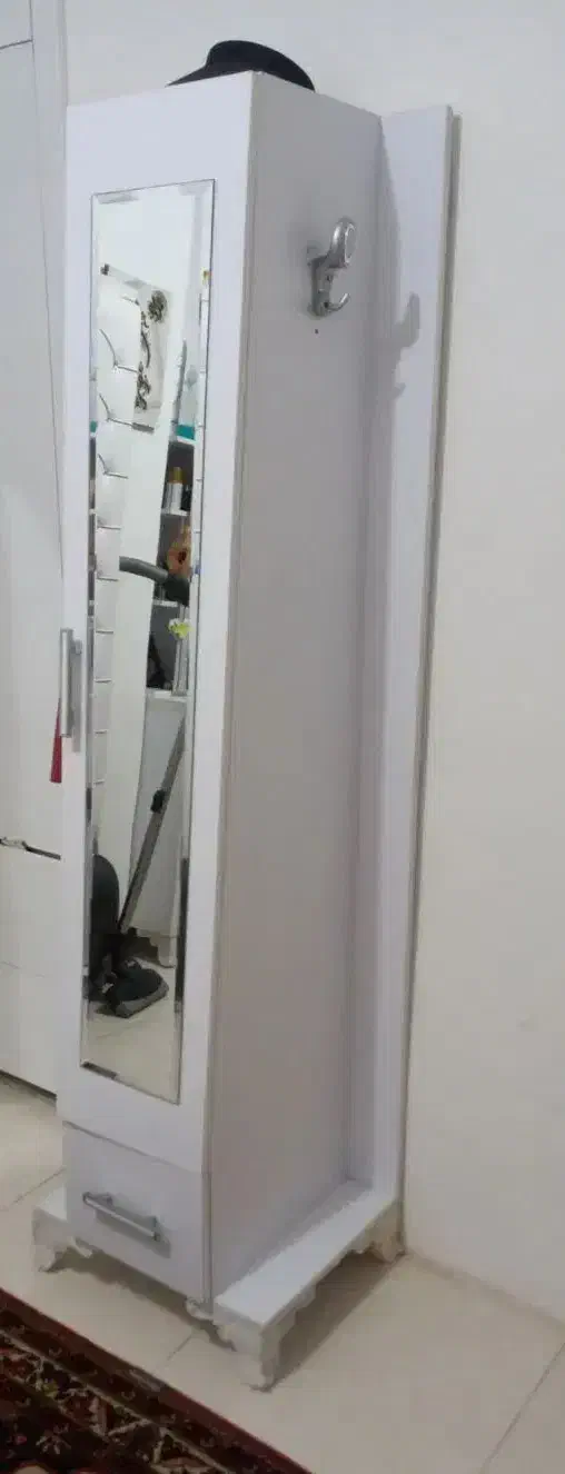 کمدآینه دار کاملا سالم و نو|جاکفشی، کمد، دراور|شهرکرد, |دیوار