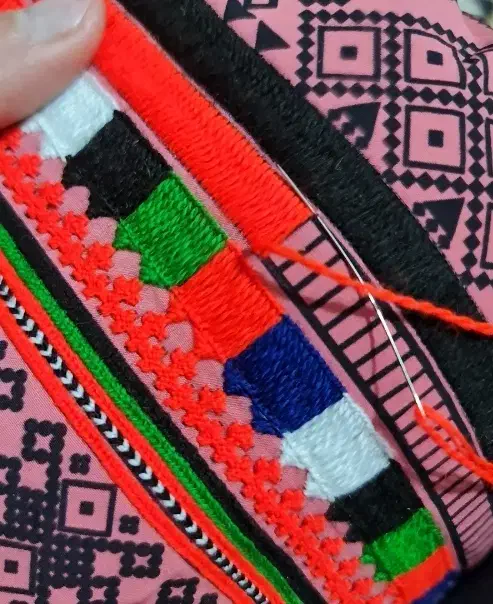 دوخت شیرازه اصلی+کانتل اصلی|خدمات پیشه و مهارت|سراوان, |دیوار