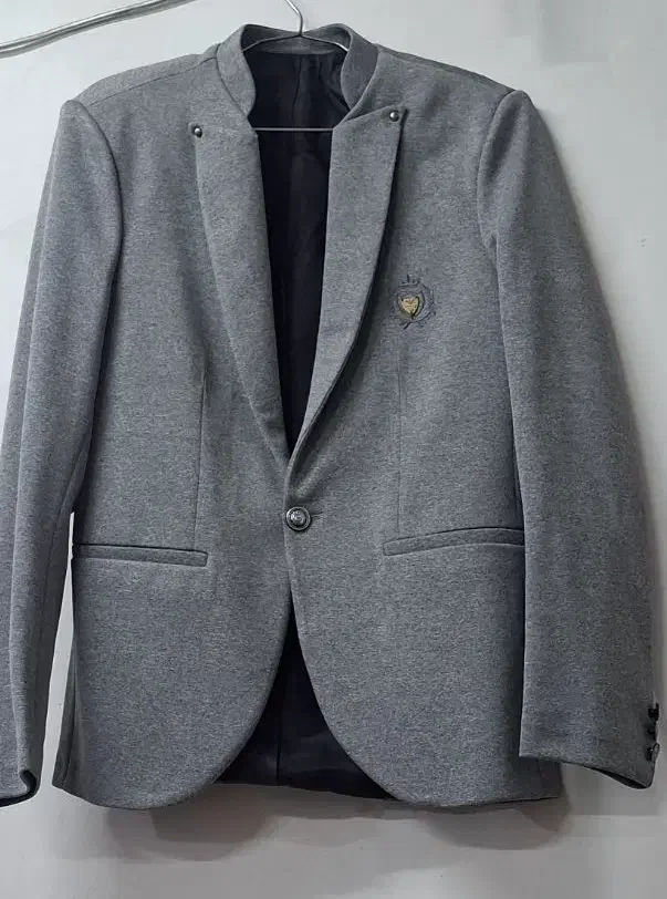 تک کت رنک طوسی|لباس|رشت, لاکان شهر|دیوار