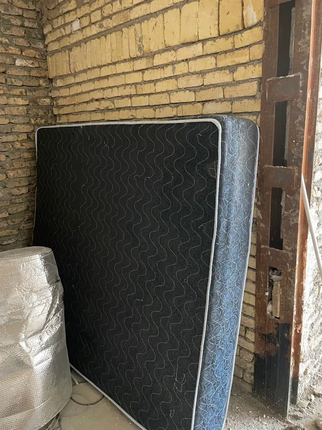 یک تخت دونفره با یک دست مبل ۹نفره درحد|مبلمان خانگی و میز عسلی|ملکآباد, |دیوار