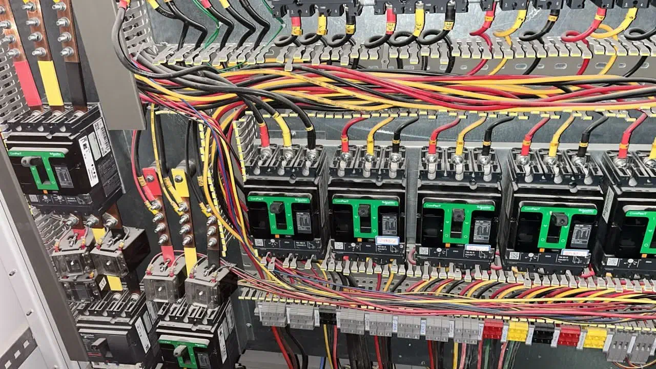 اجرا و تعمیرات ۰تا۱۰۰ برق و روشنایی ساختمان|خدمات پیشه و مهارت|تهران, ونک|دیوار