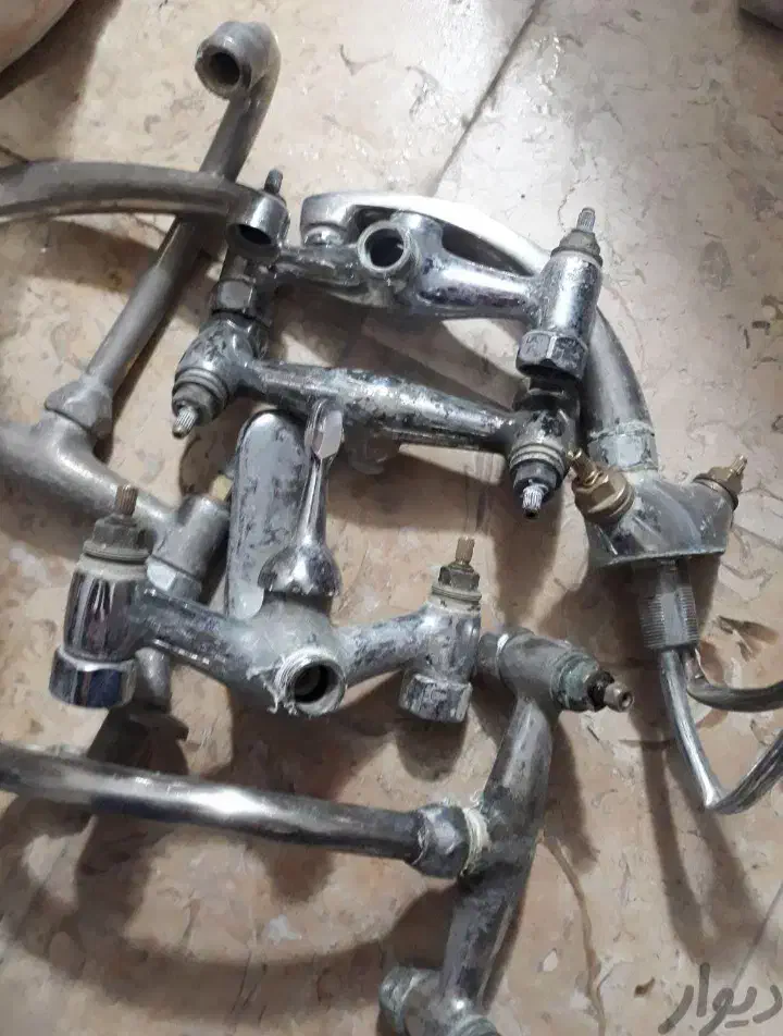 ظروف روحی مس برنجی استیل سماور انواع شیرالات آهن|خدمات پیشه و مهارت|خمینی‌شهر, |دیوار