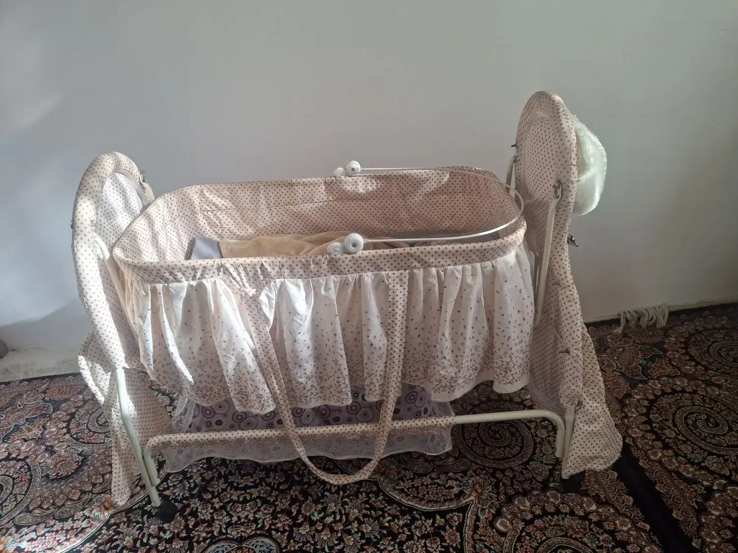 گهواره|اسباب و اثاث بچه|نیشابور, دارایی|دیوار