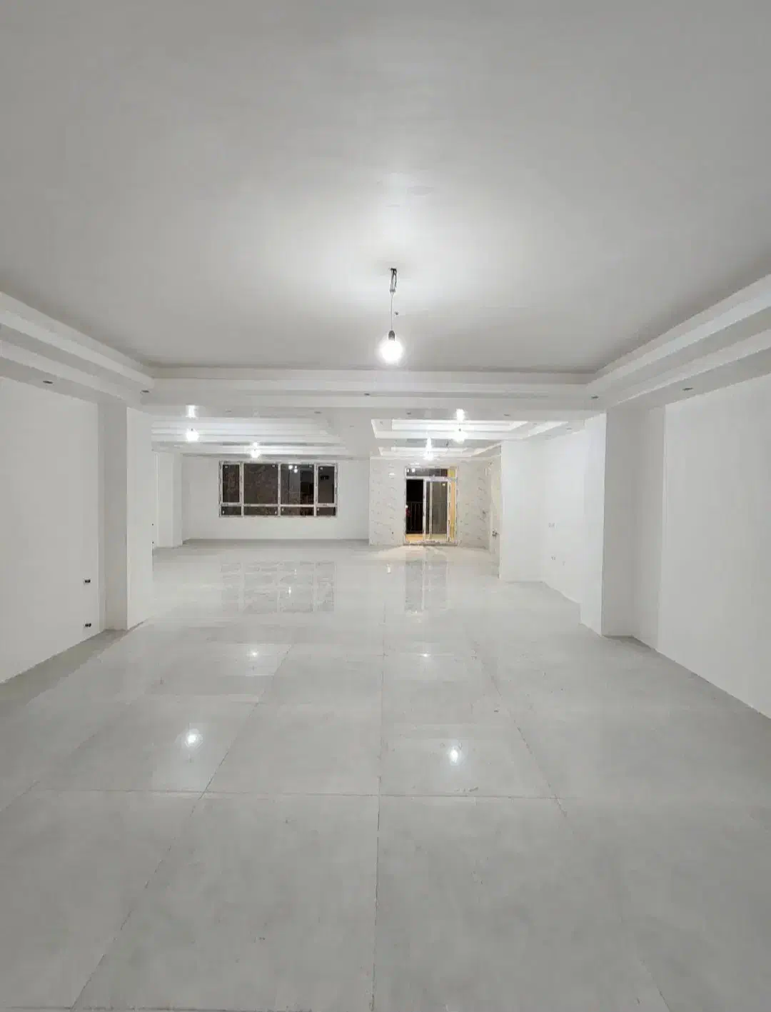 آپارتمان سه خواب خ دانشگاه نوساز (املاک وزرا)|فروش آپارتمان|قزوین, |دیوار