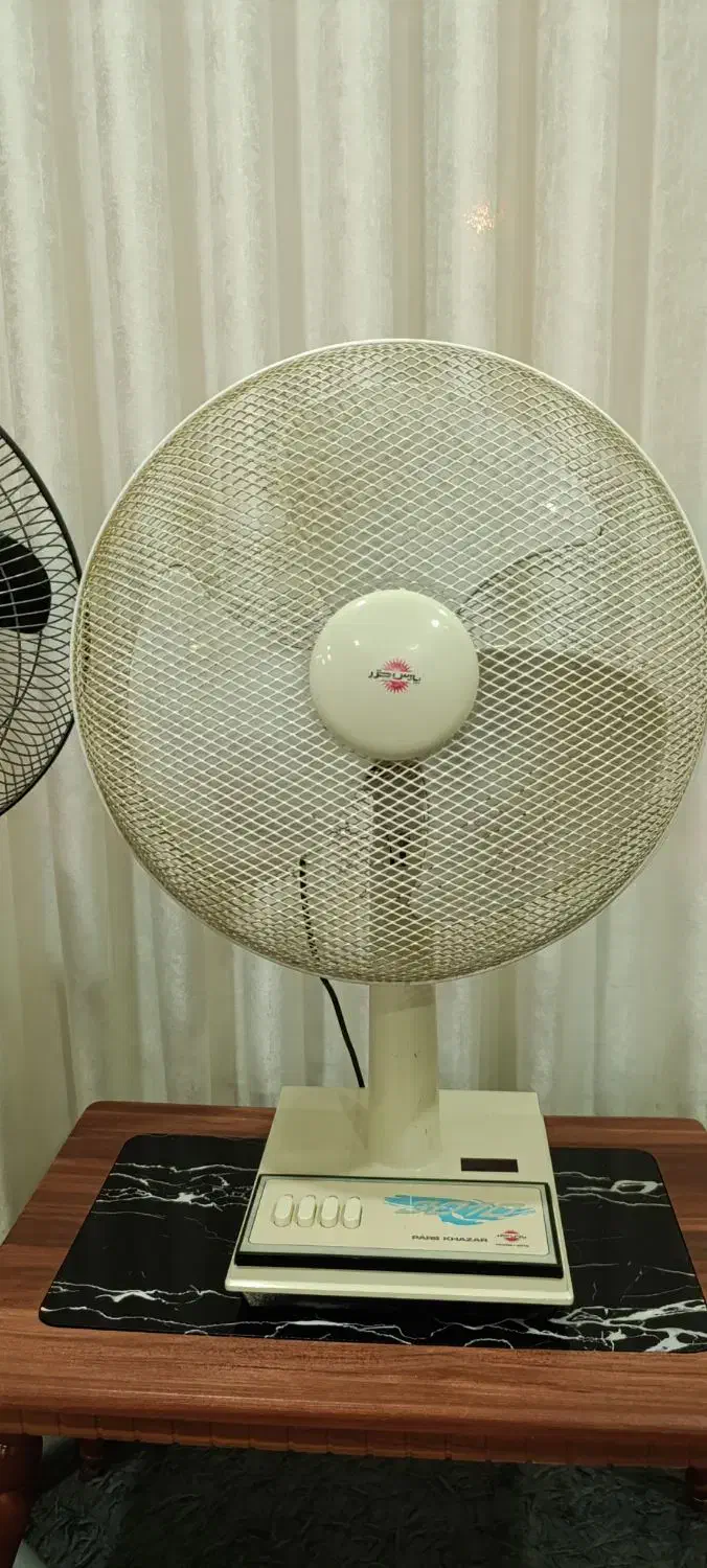 پنکه ایستاده کنترلی وپنکه معمولی|پنکه و تصفیه‌کنندهٔ هوا|تالش, هشتپر|دیوار