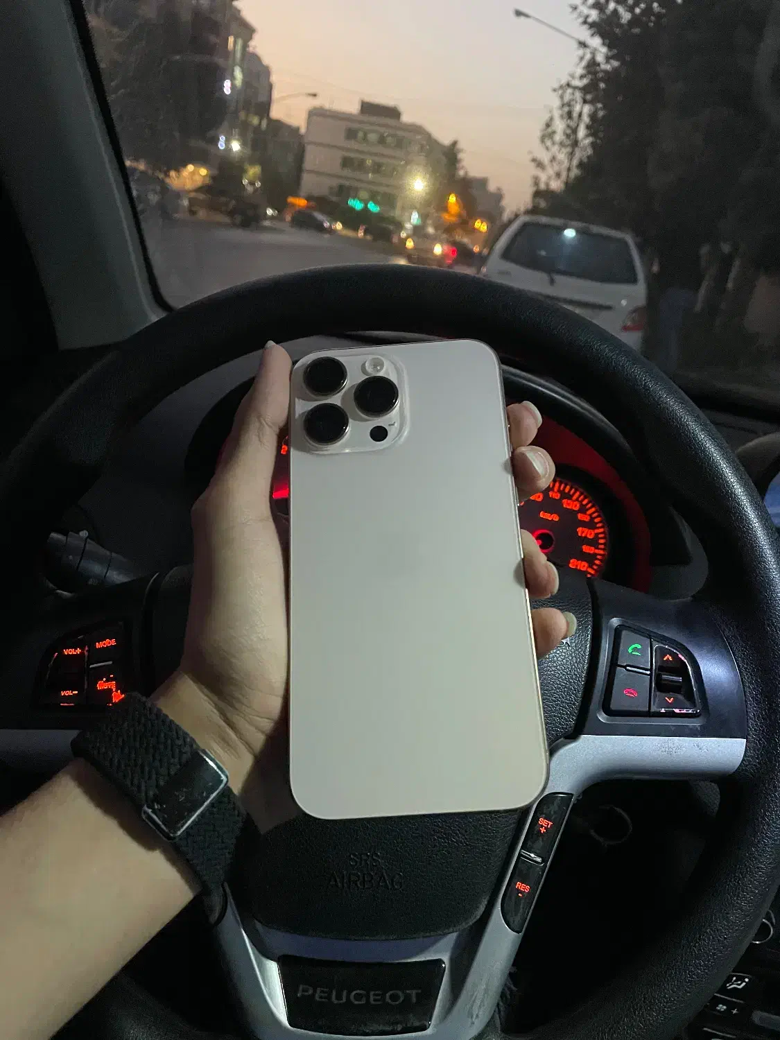 16promax|موبایل|مشهد, کوثر|دیوار