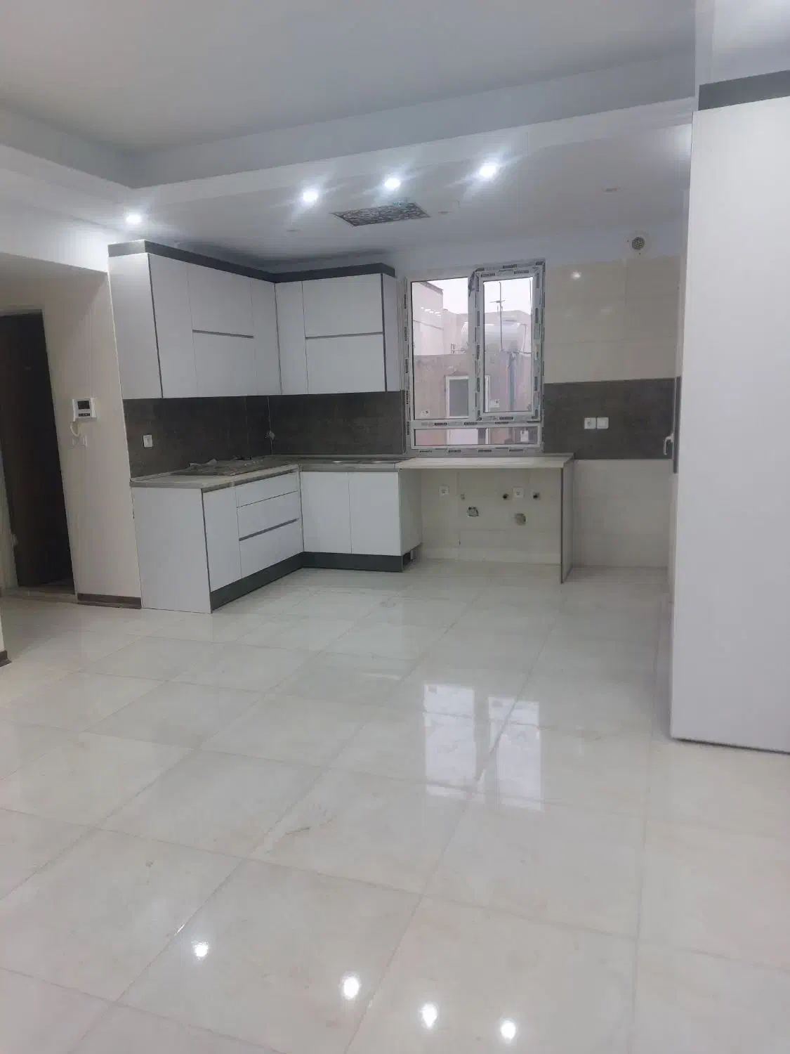 ۷۵ متر دوخوابه فول امکانات