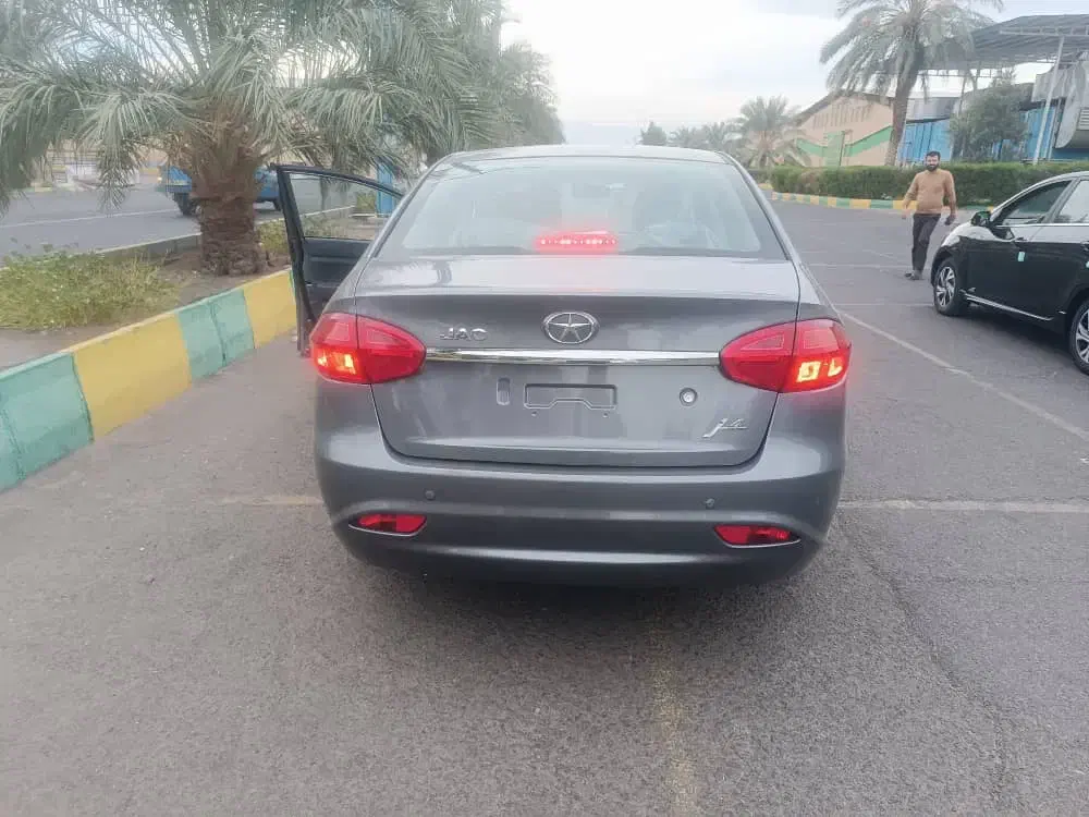 خودروی j4|خودرو سواری و وانت|کرمان, |دیوار