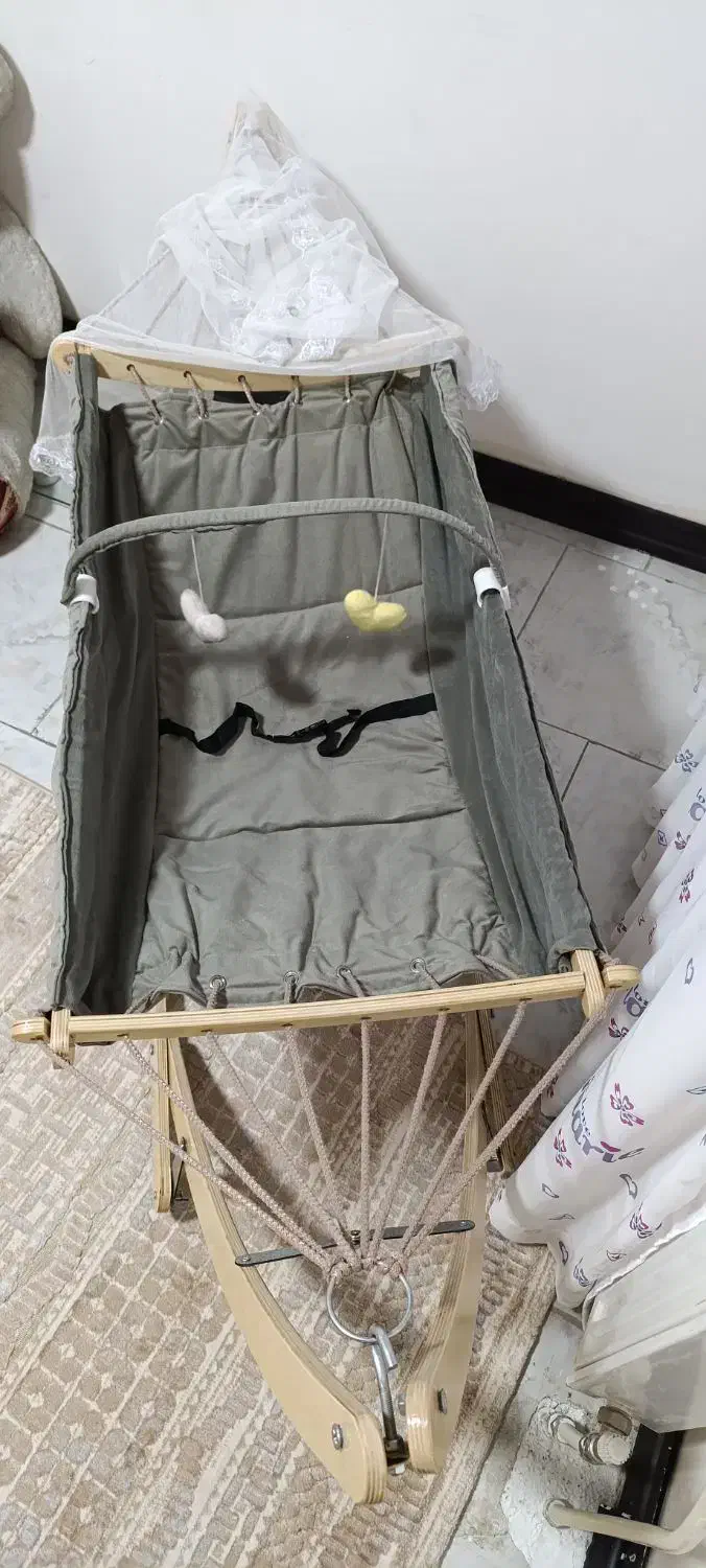 فروش|تخت و صندلی بچه|پردیس, فاز ۸|دیوار