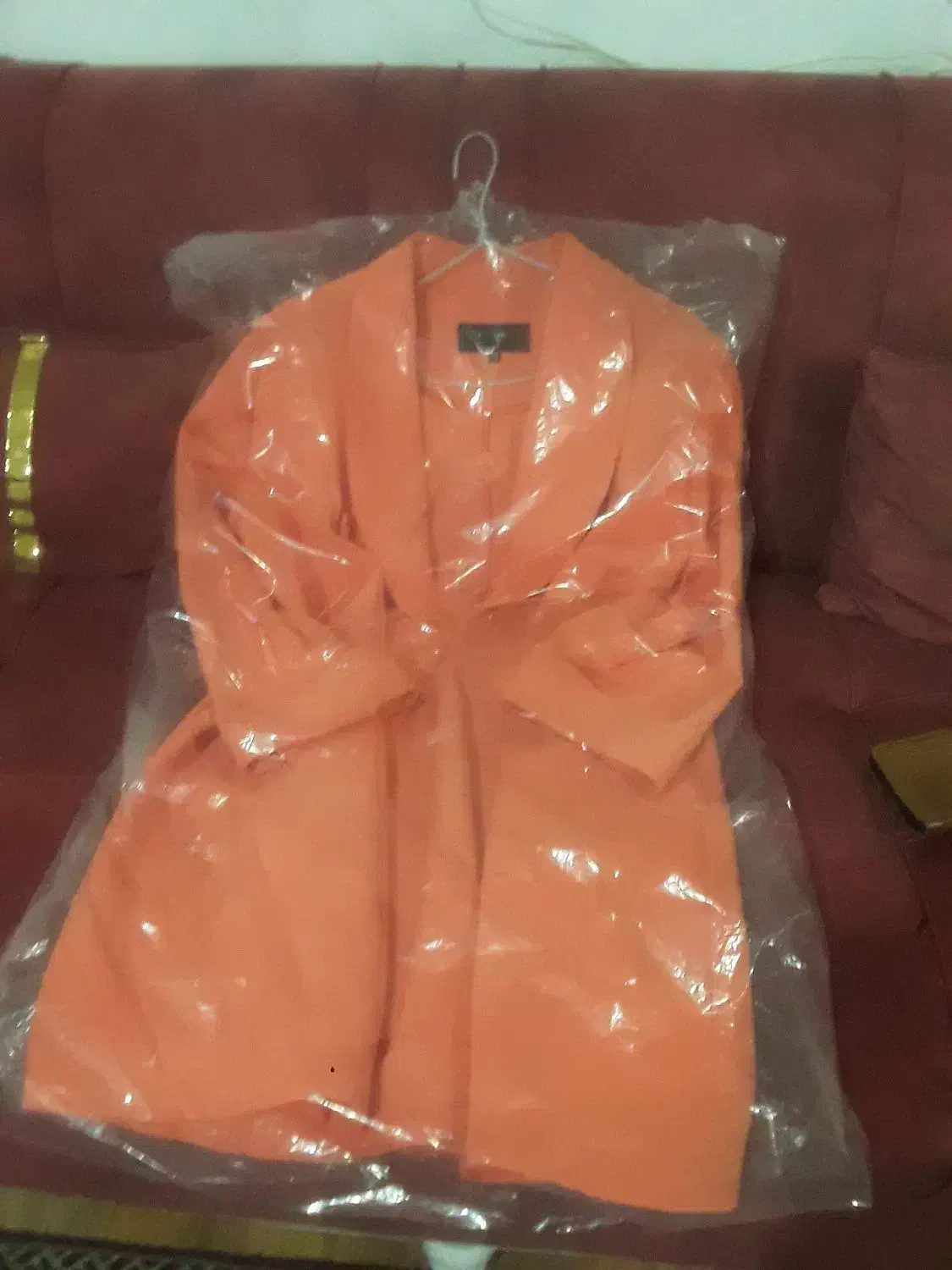 کت مازراتی|لباس|سیاهکل, |دیوار