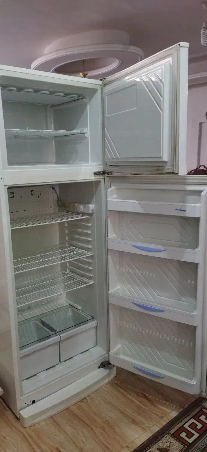 یخچال فریزر مدل یخساران|یخچال و فریزر|بروجرد, |دیوار