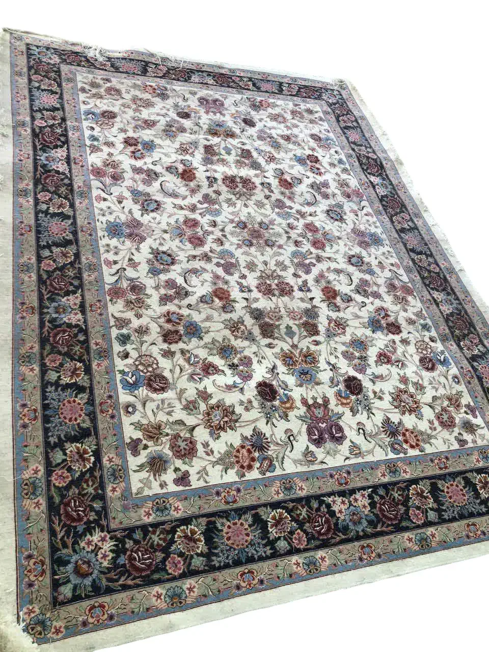 فرش دستباف جفت ۹ متری زمینه کرم|فرش|تهران, شهرک غرب|دیوار