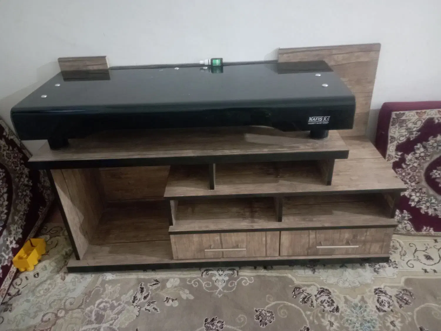 زیرتلویزیونی|میز تلویزیون|قم, ولیعصر|دیوار