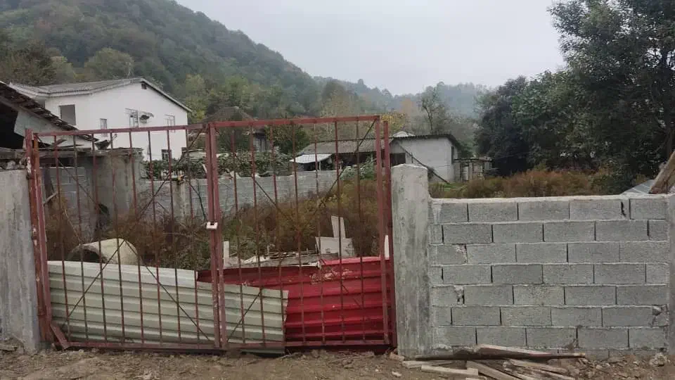 ۶۰۰ زمین مسکونی دارای پروانه|فروش زمین و ملک کلنگی|آستارا, |دیوار