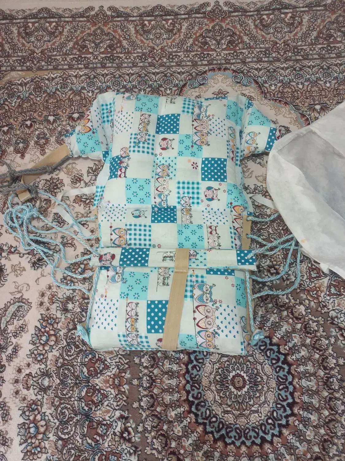 تاب کودک|تخت و صندلی بچه|پارس‌آباد, |دیوار