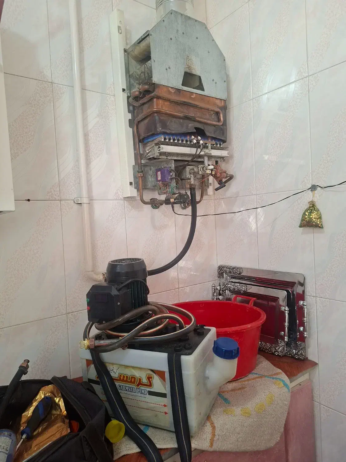 اسیدشویی لوله های منازل وساختمان 100%درصدتضمینی|خدمات پیشه و مهارت|نجفآباد, شریعتی غربی|دیوار