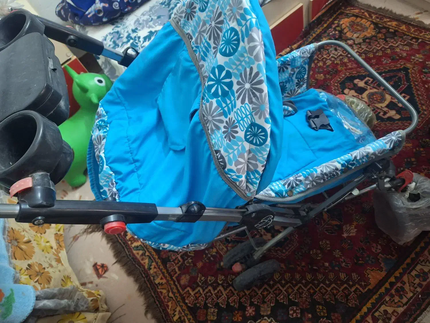 کالسکه|کالسکه و لوازم جانبی|شیراز, سرو|دیوار