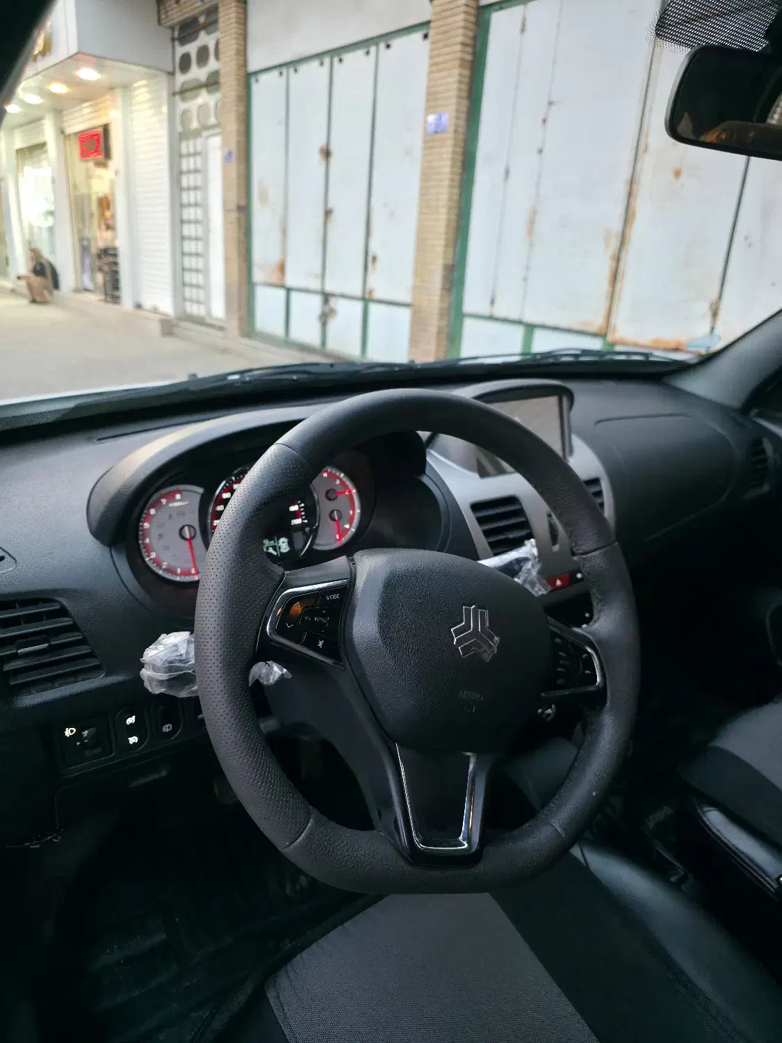 کوئیک اتومات فول آپشن|خودرو سواری و وانت|سیرجان, |دیوار