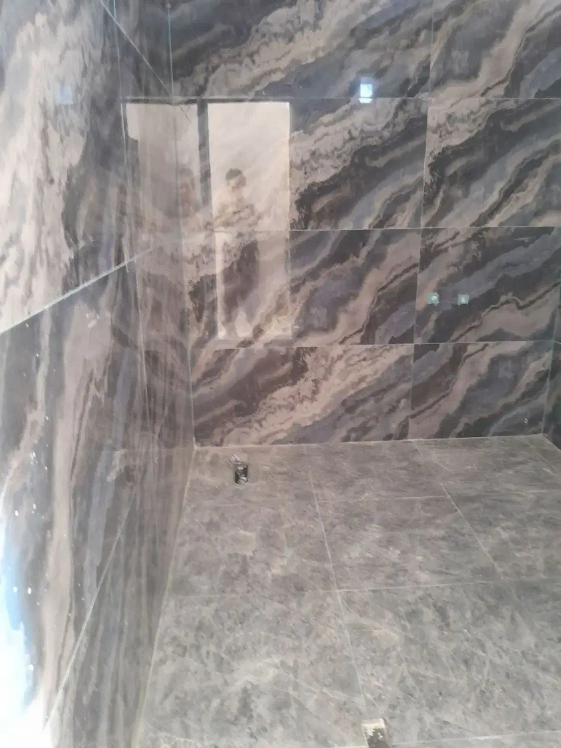 سنگ نما کاشی سرامیک|خدمات پیشه و مهارت|الشتر, |دیوار