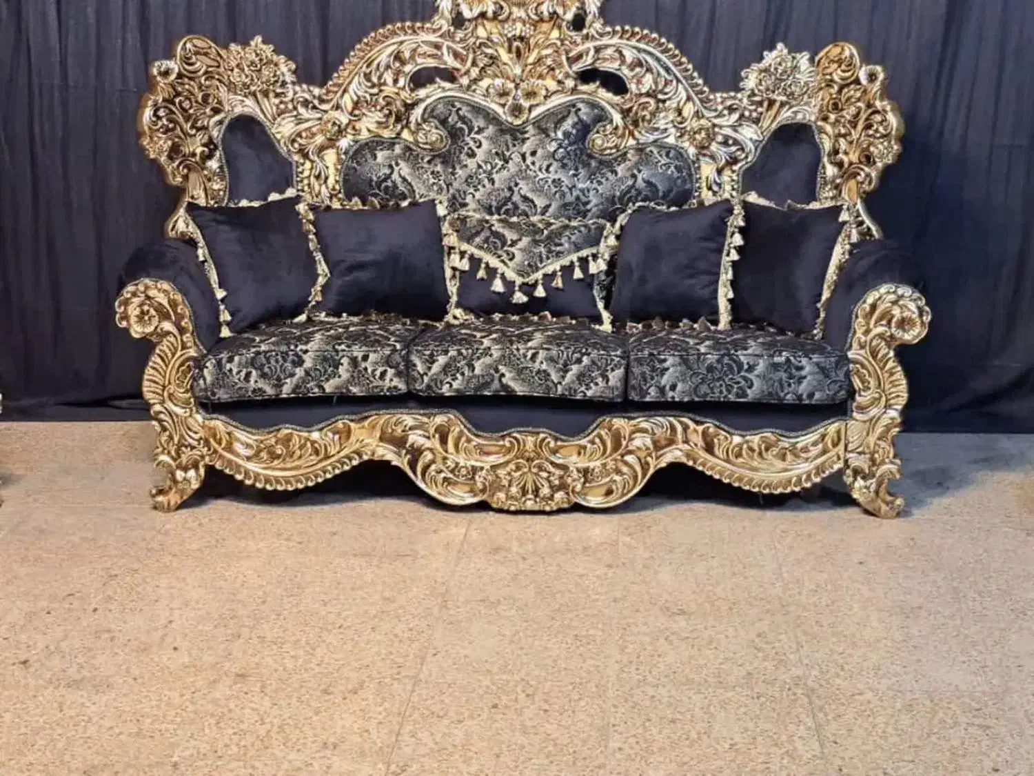 مبل شاهنشین|مبلمان خانگی و میز عسلی|اصفهان, تخت فولاد|دیوار