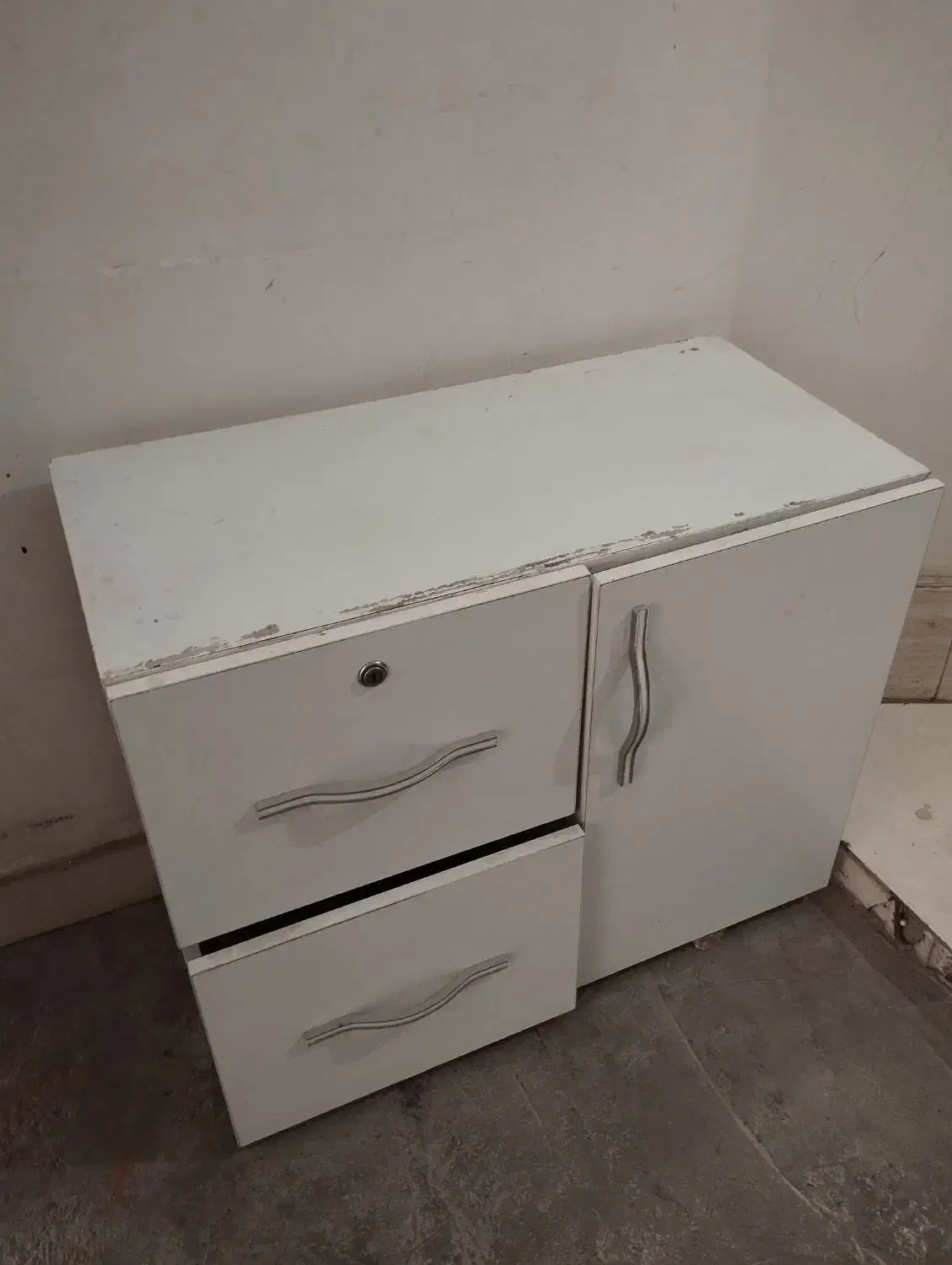 میز ودکوری وسط|مبلمان اداری|بجنورد, |دیوار