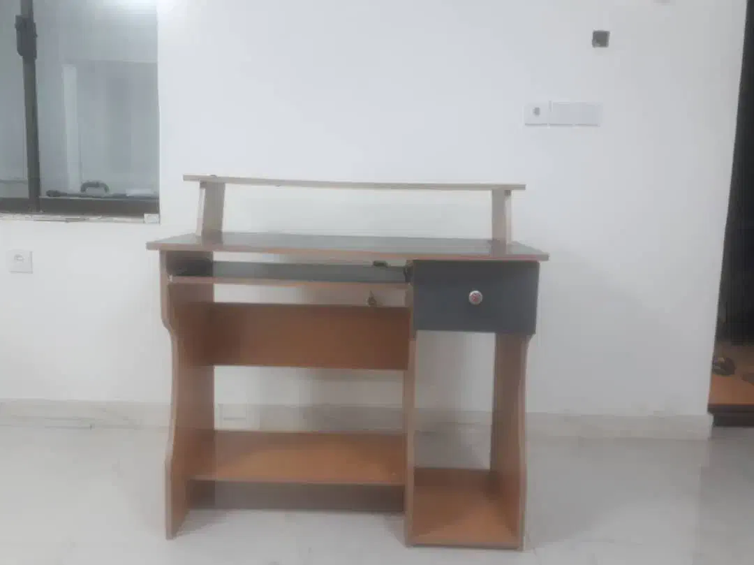 میزکامپیوتر|میز تحریر و کامپیوتر|نوشهر, |دیوار