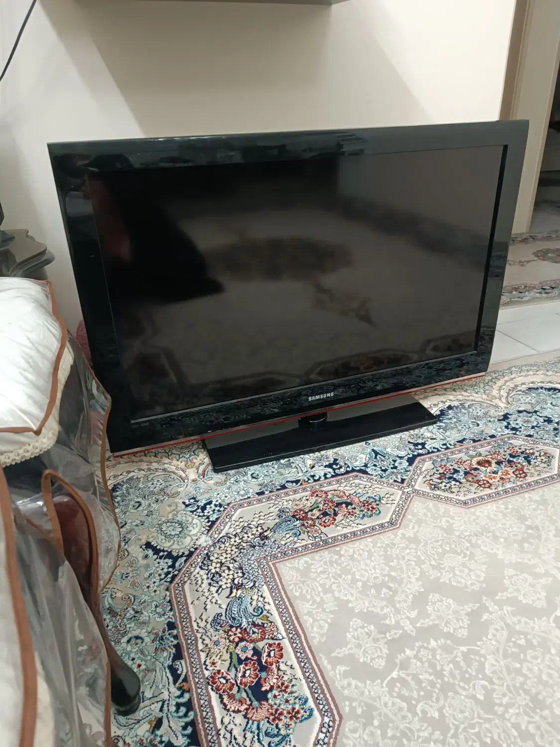 تلویزیونLCD سامسونگ اصل|تلویزیون و پروژکتور|چمستان, |دیوار