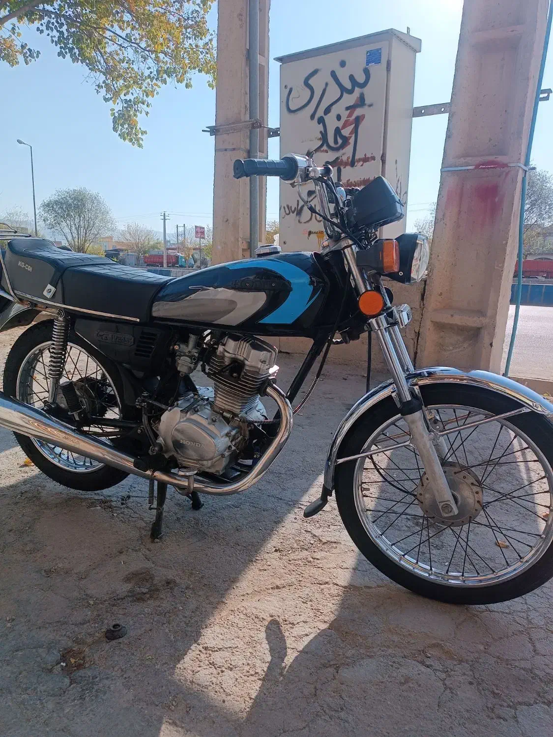 فروش متور سیکلت هندا 125 CDl ژاپن|موتورسیکلت|شاهین دژ, |دیوار