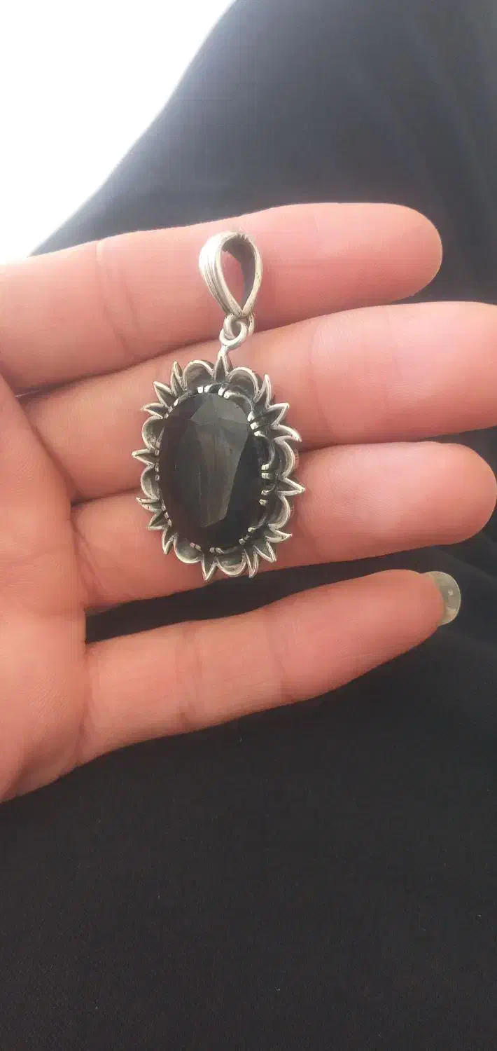 گردن بند مردانه یاقوت کبود|جواهرات|زابل, |دیوار