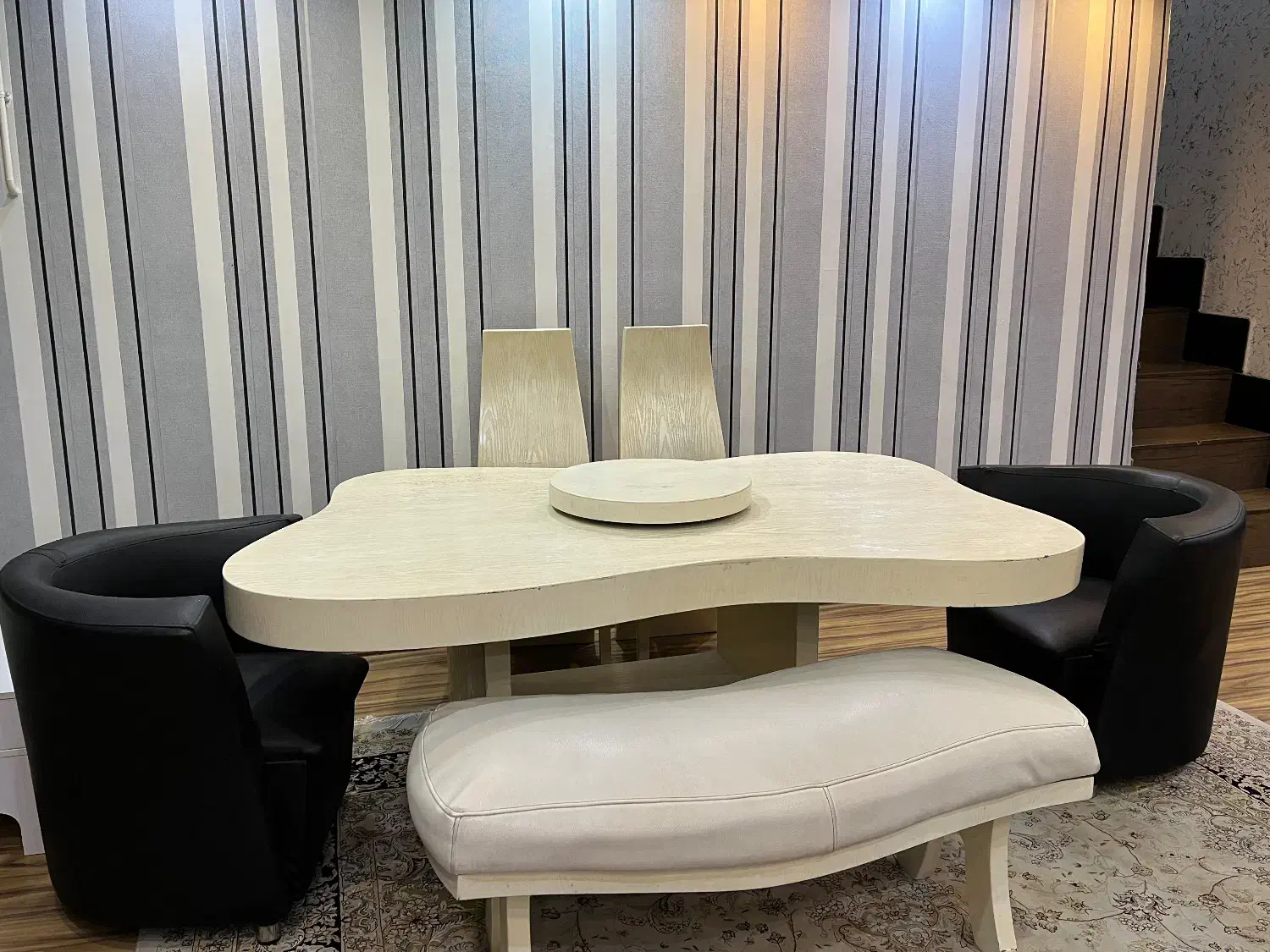 میز و صندلی نهار خوری ۶ نفره|میز و صندلی غذاخوری|رشت, یخسازی|دیوار