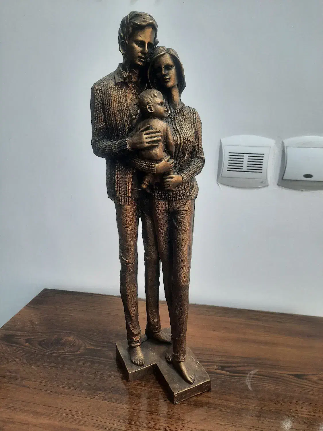 تندیس خانواده سه نفره|مجسمه، تندیس، ماکت|قم, پردیسان|دیوار