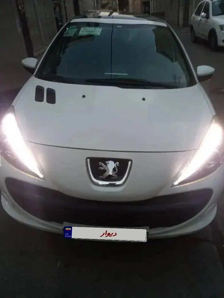 207پانا دنده خانگی بسیار تمیز با کارکرد پایین|خودرو سواری و وانت|تهران, شهرک دانشگاه|دیوار