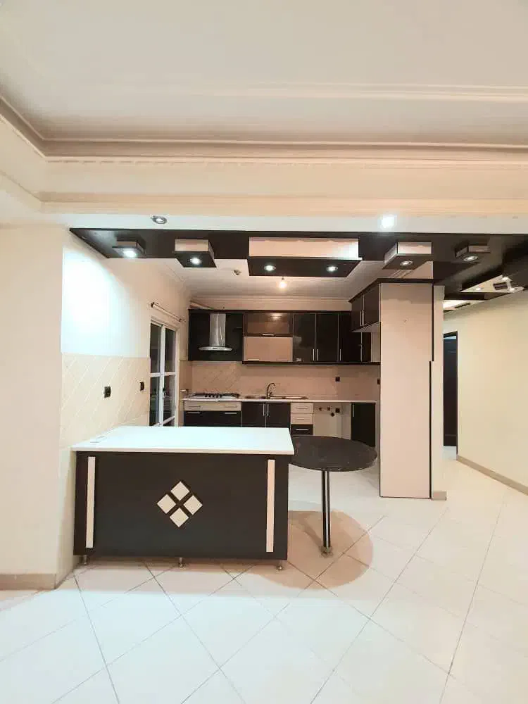 آپارتمان ۱۱۴ متری لاکانی ، بر اصلی امین اصغری|فروش آپارتمان|رشت, لاکانی|دیوار