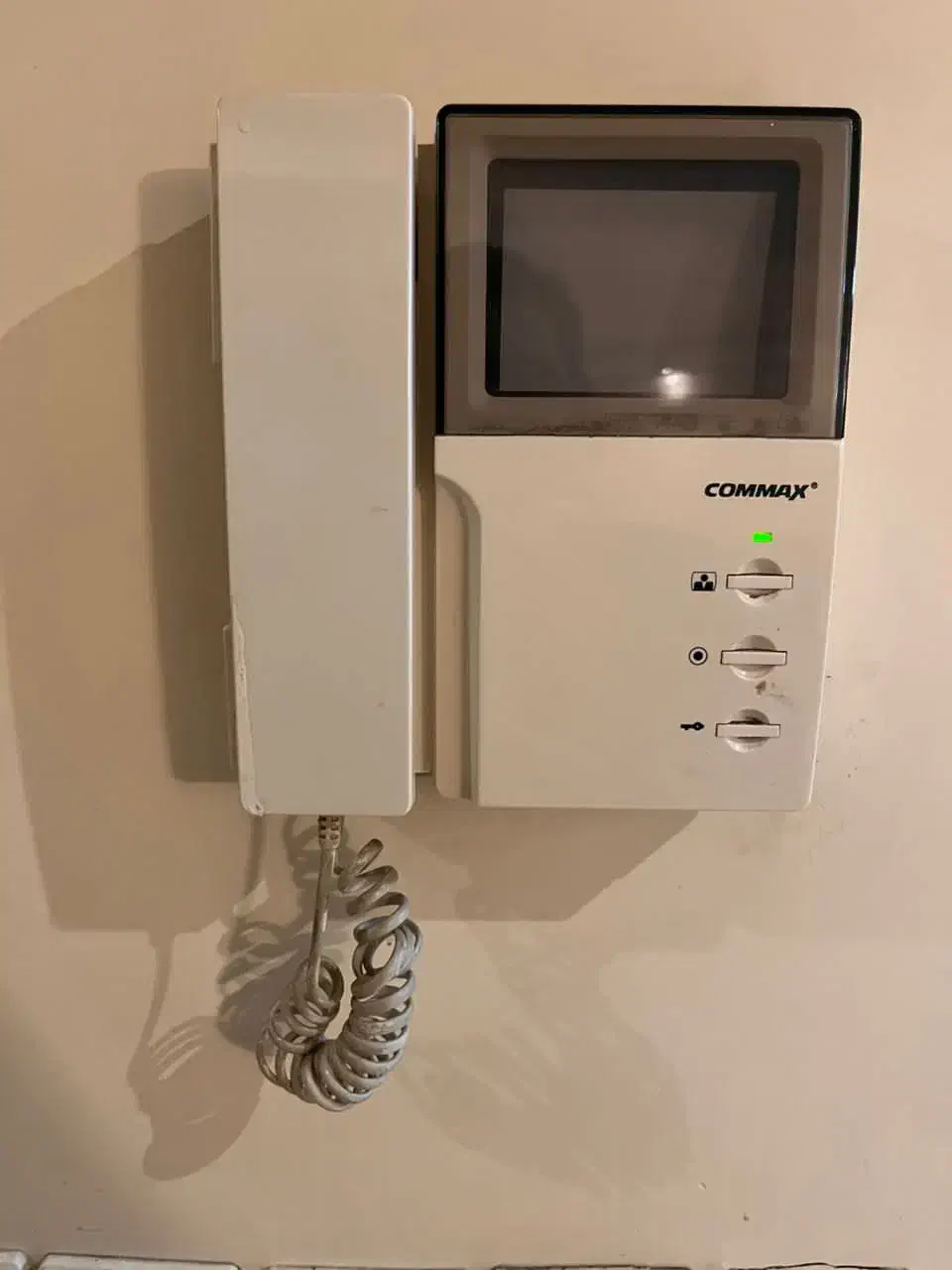 تعمیر تخصصی آیفون تصویری درب منزل ( کوماکس، تابا )|خدمات پیشه و مهارت|تهران, صادقیه|دیوار