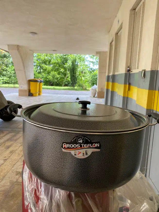 قابلمه تفلون عروس سایز ۵۴|ظروف پختوپز|سرخرود, |دیوار