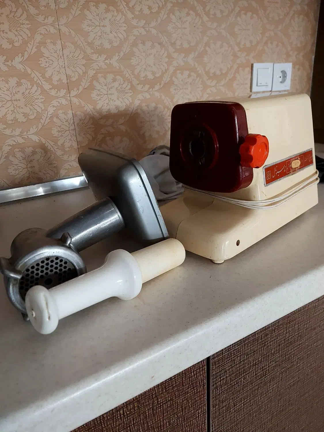 چرخ گوشت برند ناسیونال|سایر لوازم برقی|بابل, |دیوار