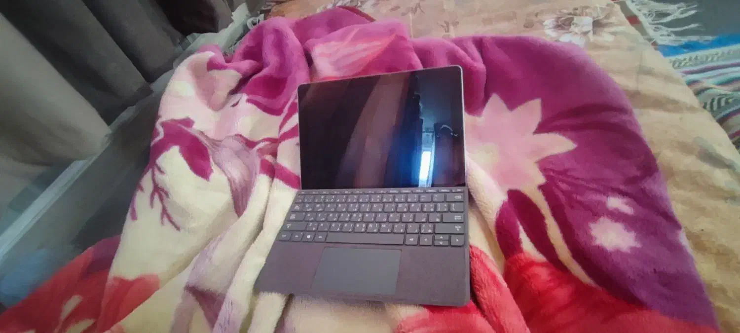 سرفیس گو 1 تمیز surface Go 1|رایانه همراه|پرند, فاز ۶|دیوار