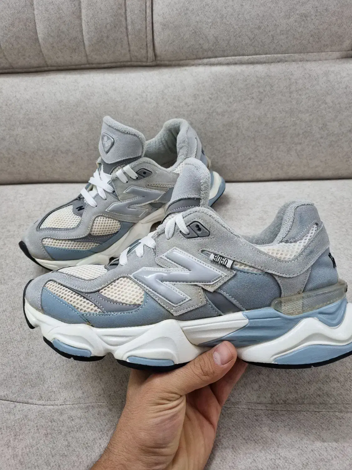 نیو بالانس ۹۰۶۰|کیف، کفش، کمربند|قم, هفت تیر|دیوار