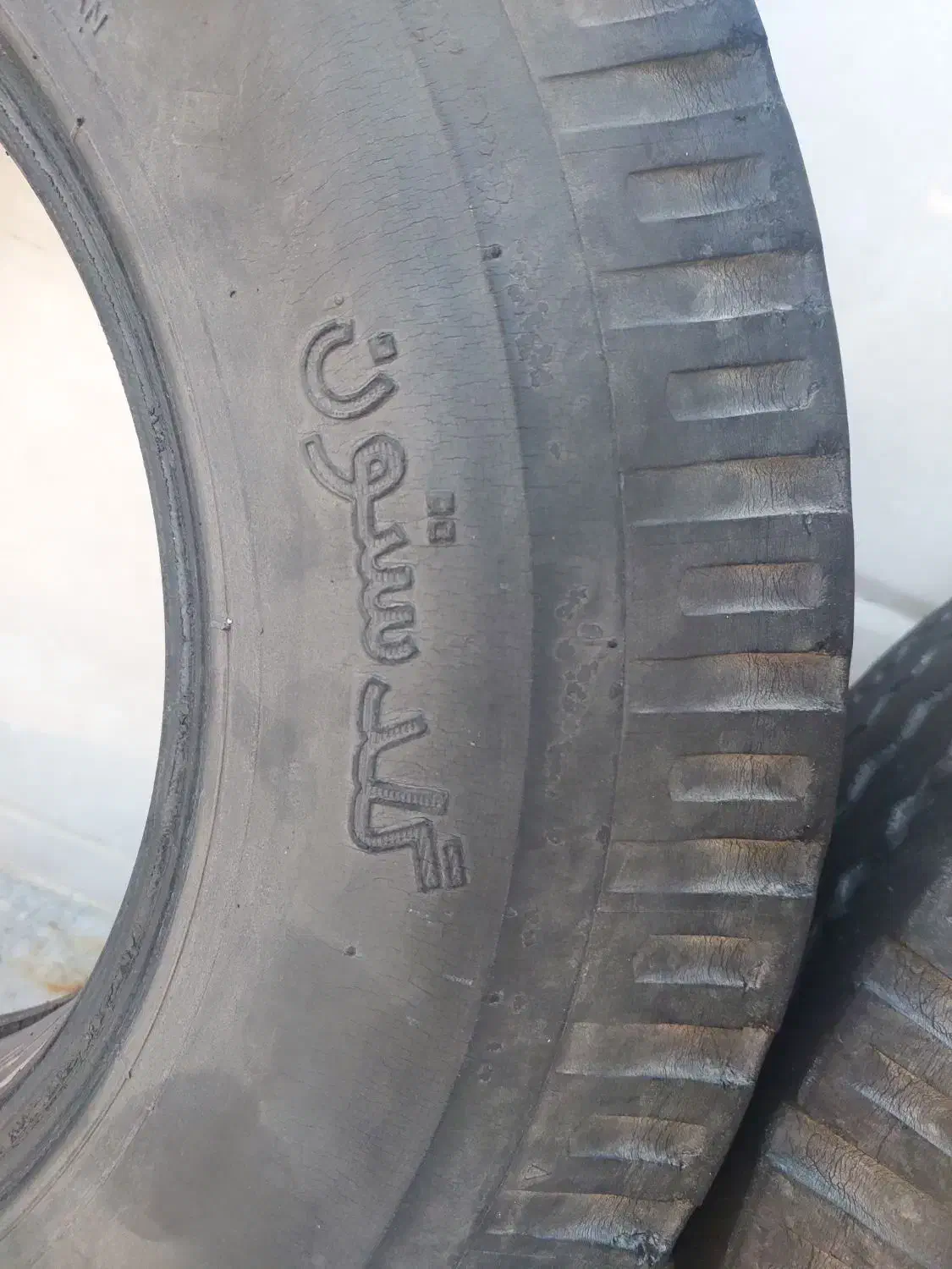 لاستیک جلو نیسان 16 700 دست دوم|قطعات یدکی و لوازم جانبی|رامهرمز, |دیوار