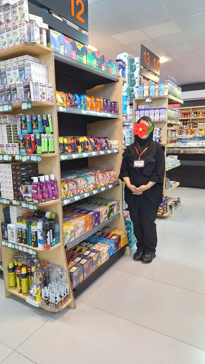 فروشنده خانم فروشگاه های هایپرمی و مارلیک|استخدام خدمات فروشگاه و رستوران|بندر انزلی, پاسداران|دیوار