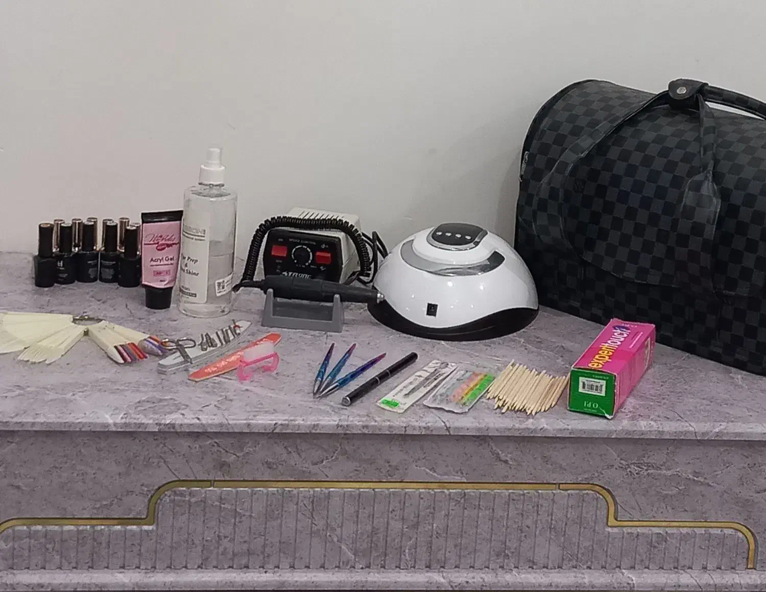 لوازم ناخن|آرایشی، بهداشتی، درمانی|بردسکن, |دیوار