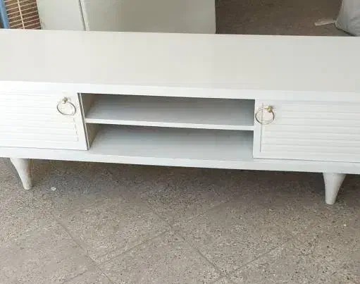 میز تلویزیون ال سی دی تمیز و نو|میز تلویزیون|تهران, خزانه|دیوار