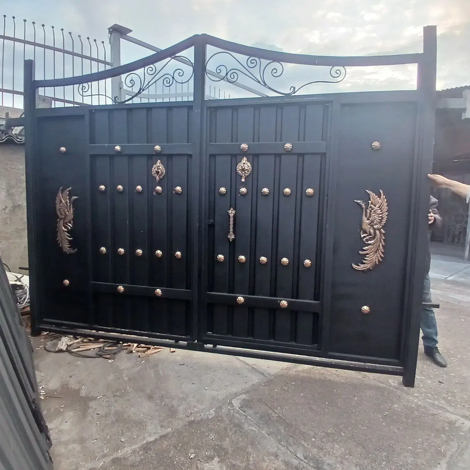 درب باغ سنگین وسبک|مصالح و تجهیزات ساختمان|تبریز, |دیوار