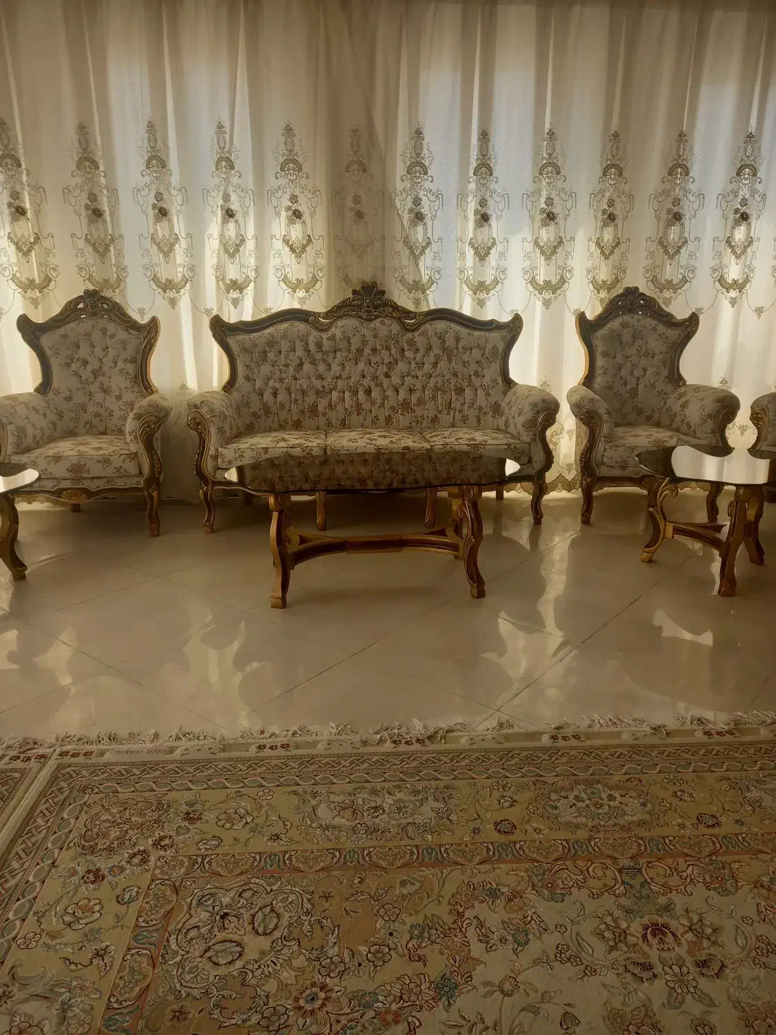 مبل سلطنتی۹نفره و میزناهارخوری ۶نفره|مبلمان خانگی و میز عسلی|بیرجند, |دیوار
