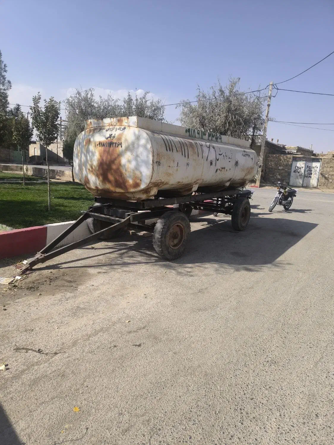 تانکرچرخدار|مصالح و تجهیزات ساختمان|اراک, |دیوار