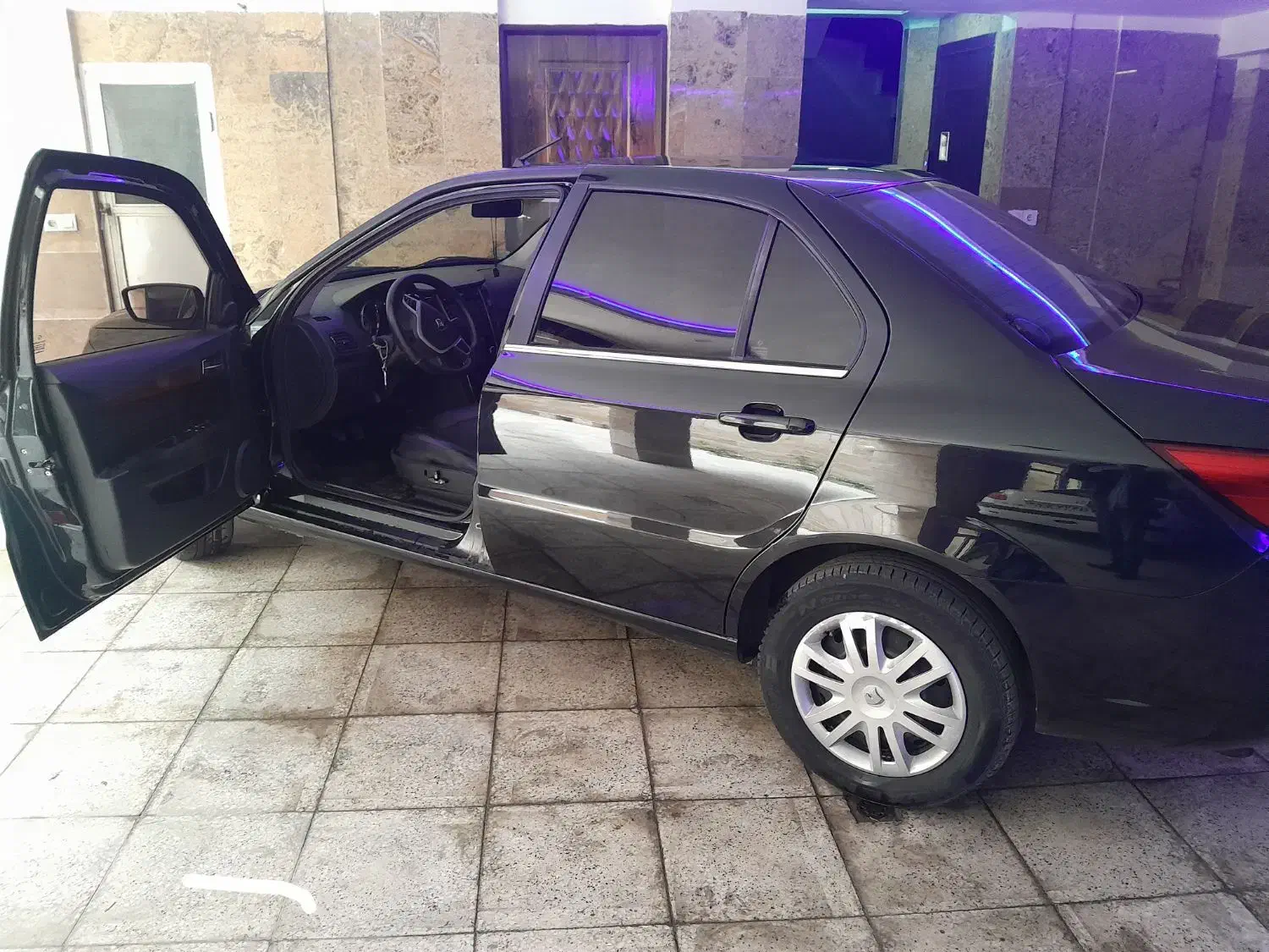 دنا معمولی مدل برج ۱۲ سال ۹۸|خودرو سواری و وانت|اراک, |دیوار